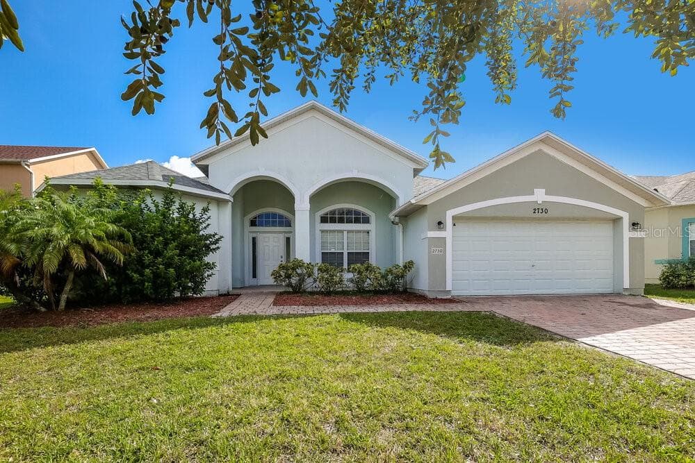 2730 STAR GRASS CIRCLE KISSIMMEE, FL 34746