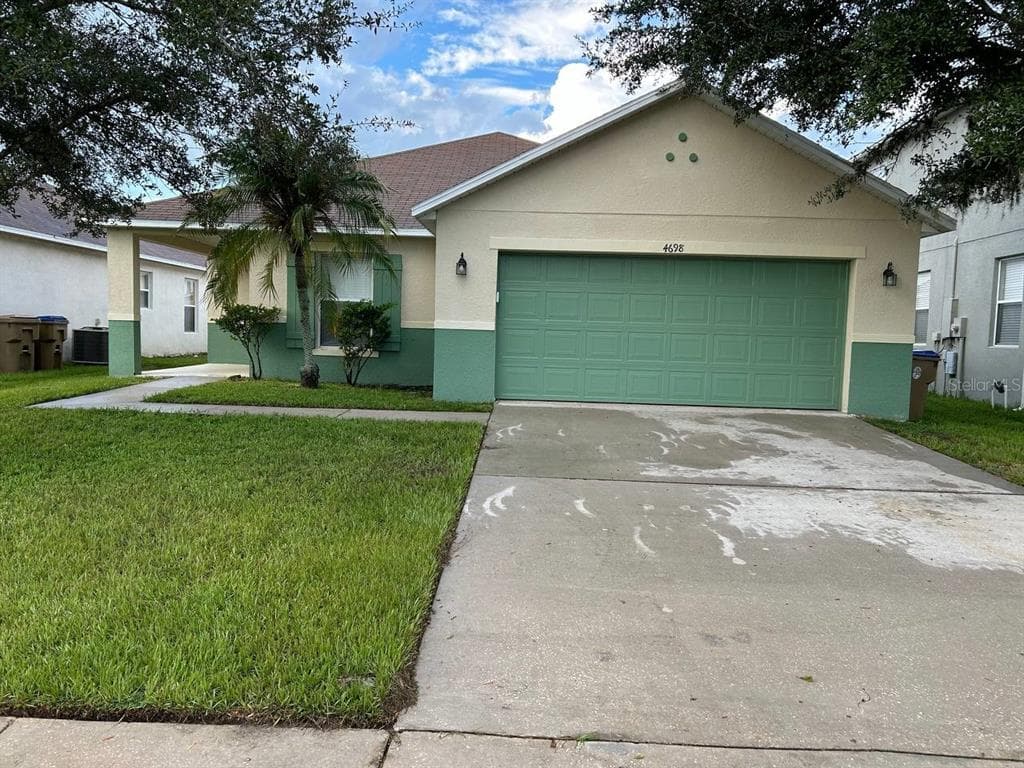 4698 ROSS LANIER LANE KISSIMMEE, FL 34758