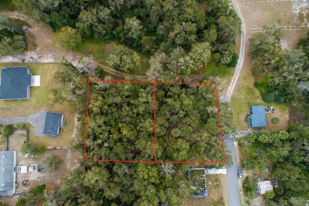 CARVER STREET DELAND, FL 32720