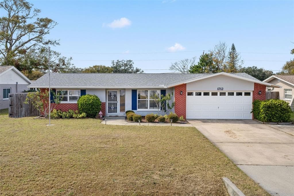 1712 THOMAS DRIVE CLEARWATER, FL 33759