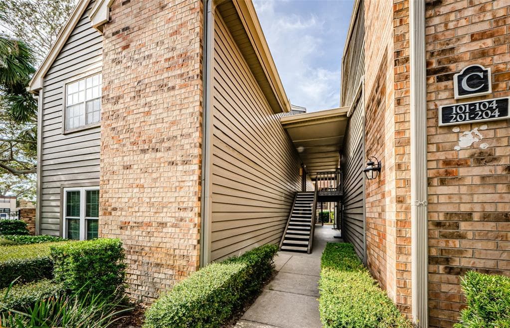 2500 WINDING CREEK BOULEVARD UNIT C102 CLEARWATER, FL 33761