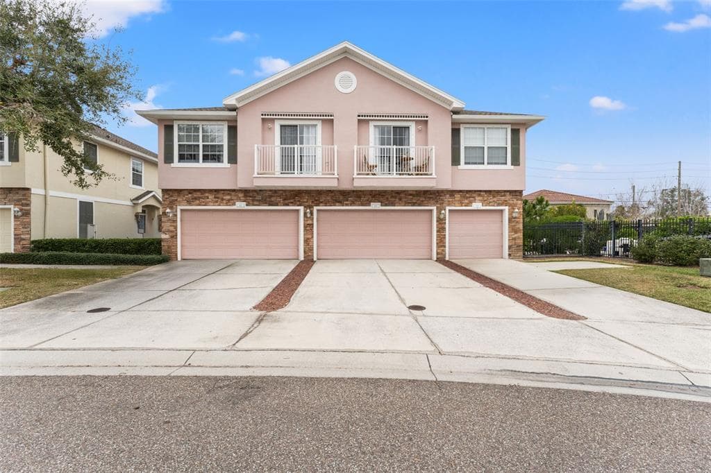 535 52ND AVENUE N ST PETERSBURG, FL 33703