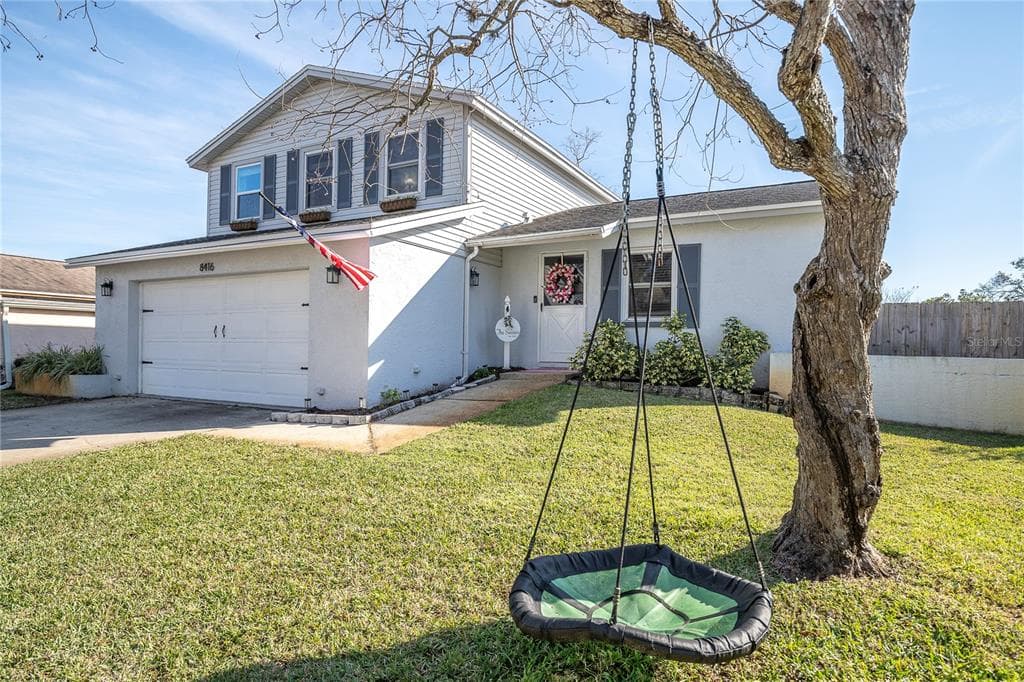 8416 121ST PLACE LARGO, FL 33773