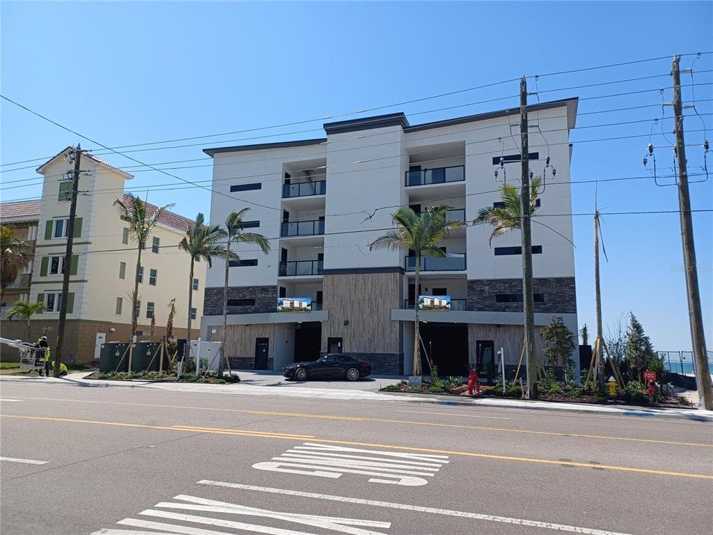 14048 GULF BOULEVARD UNIT 401 MADEIRA BEACH, FL 33708