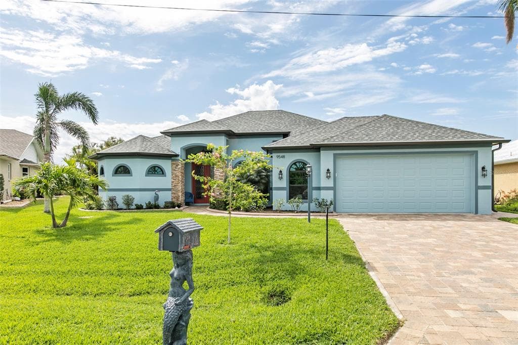 9548 APPLIN CIRCLE PORT CHARLOTTE, FL 33981