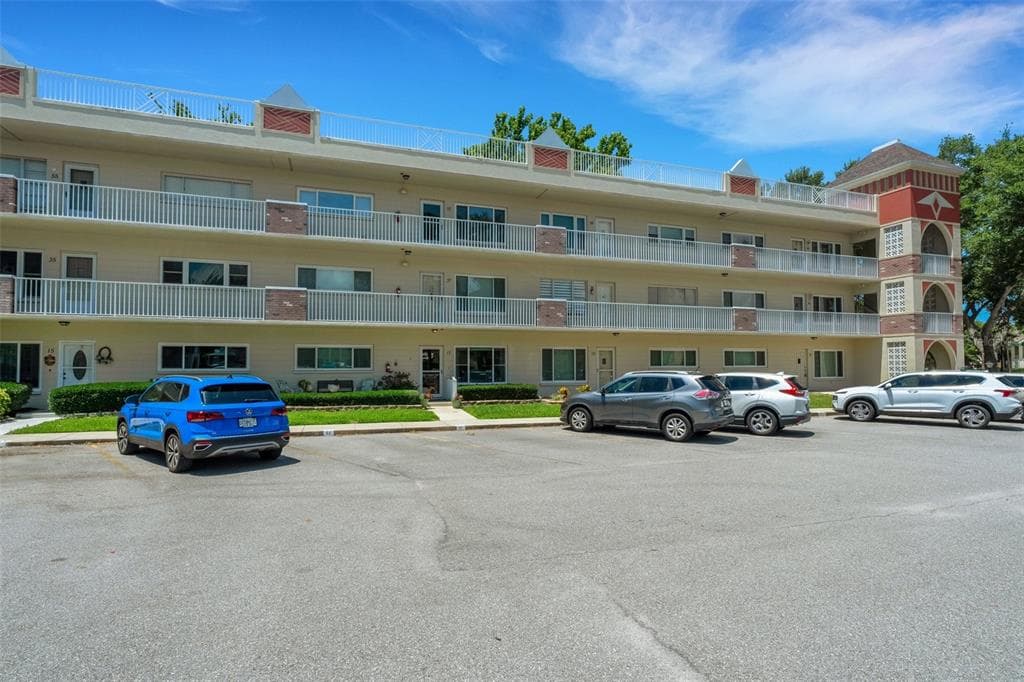 2263 AMERICUS BOULEVARD E UNIT 59