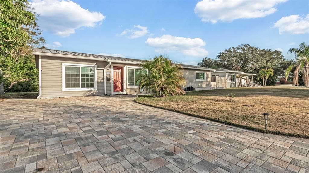 3181 66TH WAY N ST PETERSBURG, FL 33710