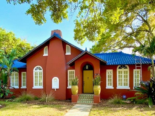 315 JASMINE WAY CLEARWATER, FL 33756