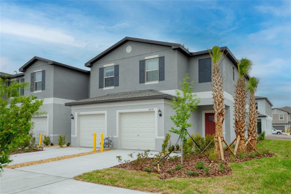 8255 CRESCENT OAKS DRIVE NEW PORT RICHEY, FL 34655