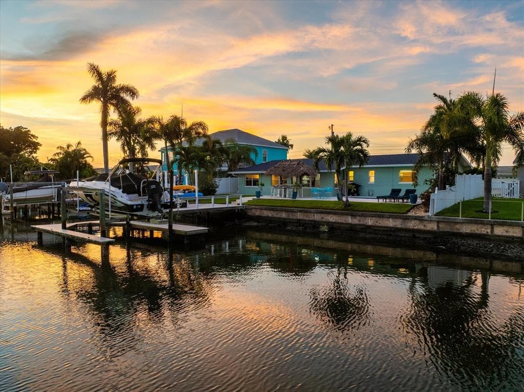 7850 2 AVENUE S ST PETERSBURG, FL 33707