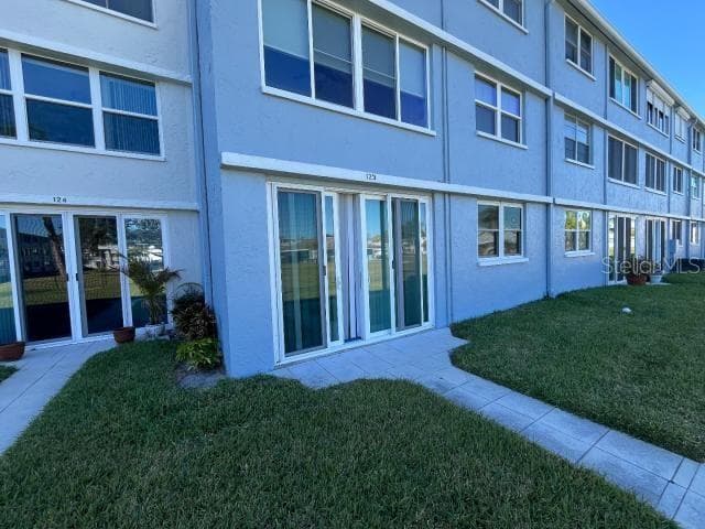 4715 BAY STREET NE UNIT 123 ST PETERSBURG, FL 33703