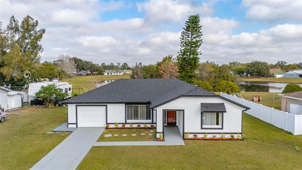 83 ALAMEDA DRIVE KISSIMMEE, FL 34743