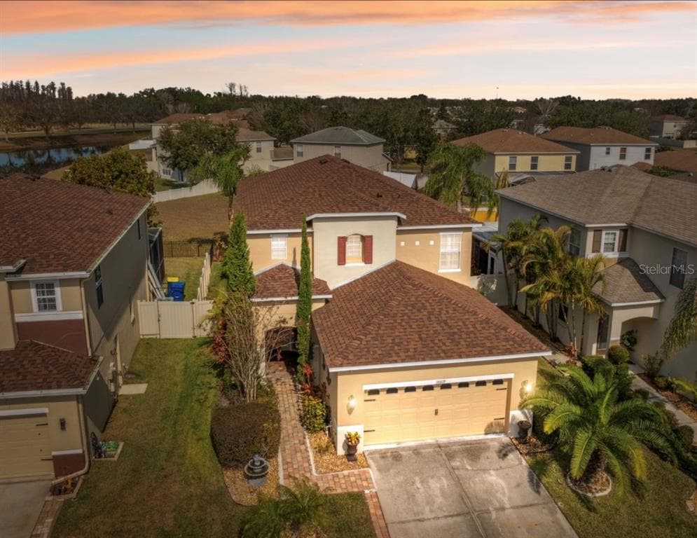 18819 SUNTERRA DRIVE LAND O LAKES, FL 34638