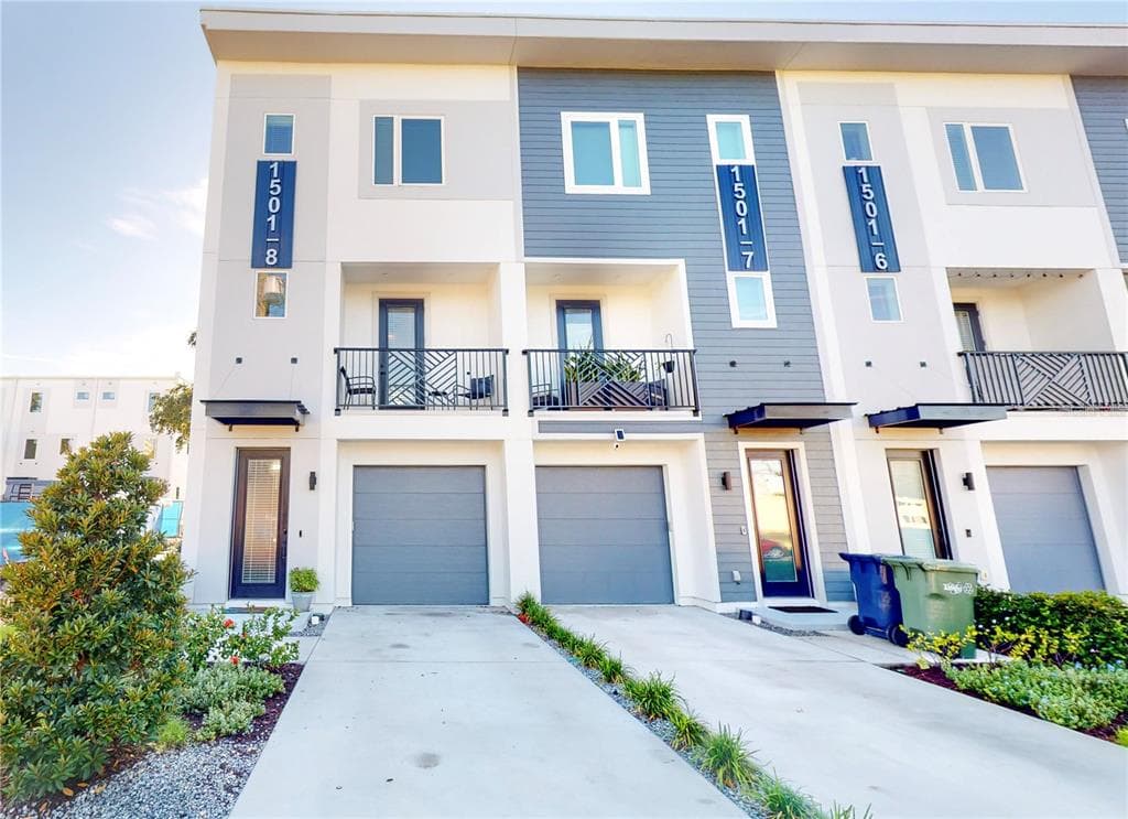 1501 N MORGAN STREET UNIT 8