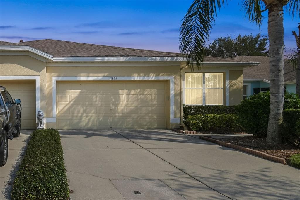 11575 CAPTIVA KAY DRIVE RIVERVIEW, FL 33569
