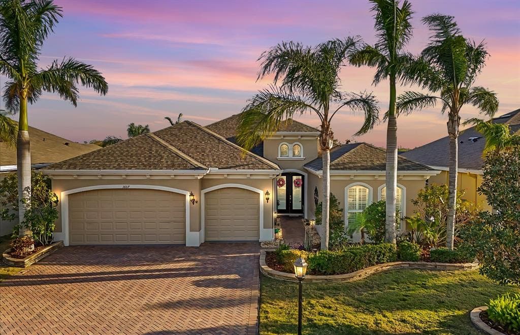 1607 EMERALD DUNES DRIVE SUN CITY CENTER, FL 33573