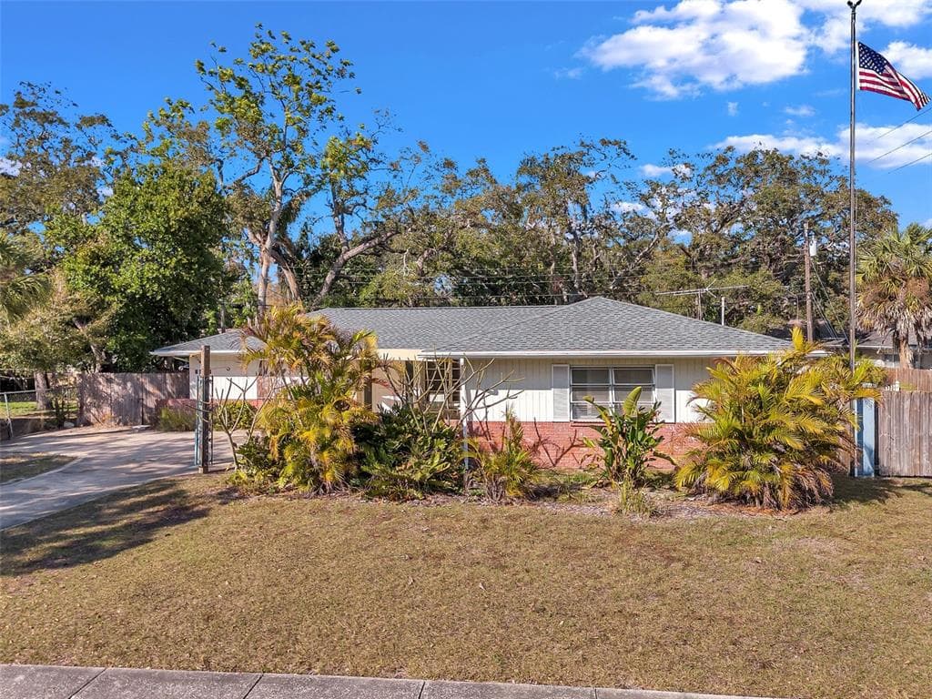 1276 BERMUDA STREET