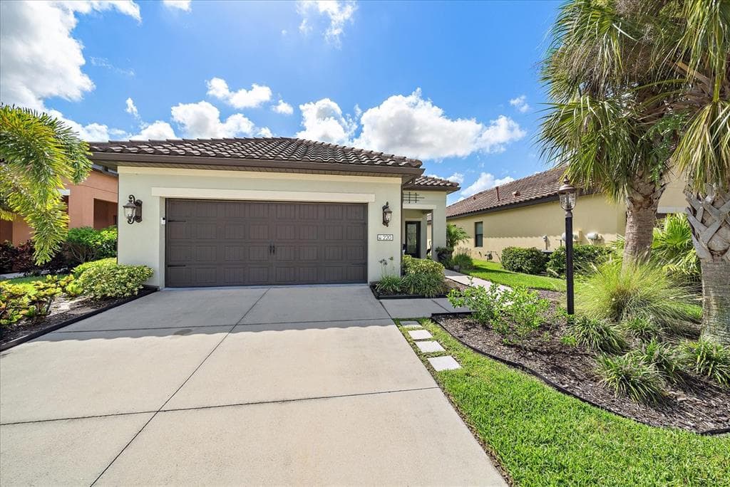 220 ALFERO WAY NOKOMIS, FL 34275