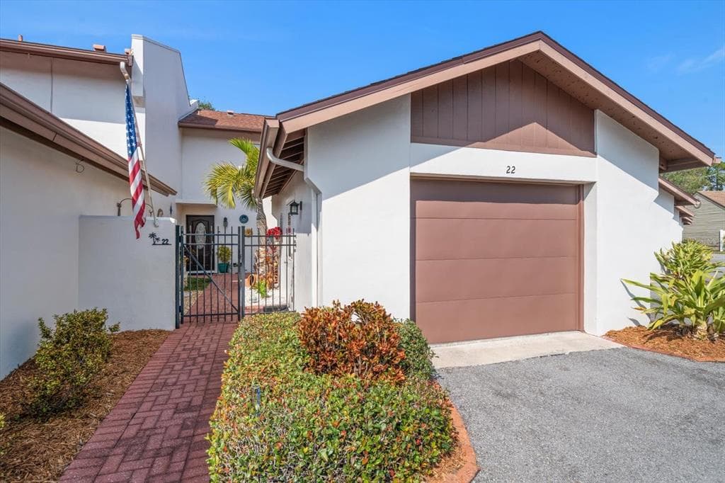 7501 CUMBERLAND ROAD UNIT 22 SEMINOLE, FL 33777