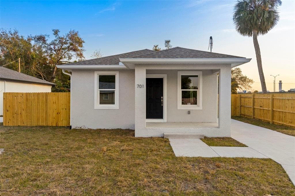 701 E WOOD STREET TAMPA, FL 33604