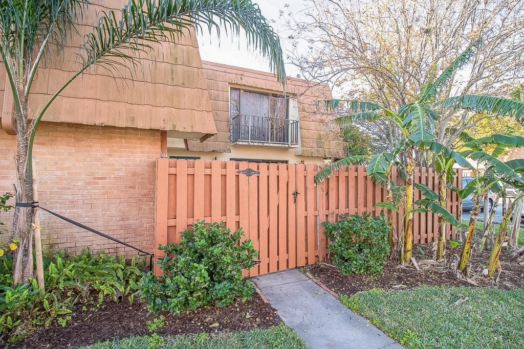 1711 PARK MEADOWS DRIVE UNIT 4 FORT MYERS, FL 33907