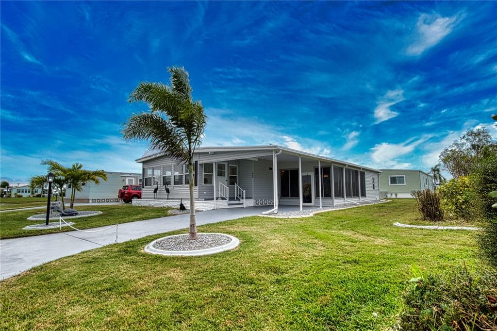 403 CHIQUITA NORTH PORT, FL 34287