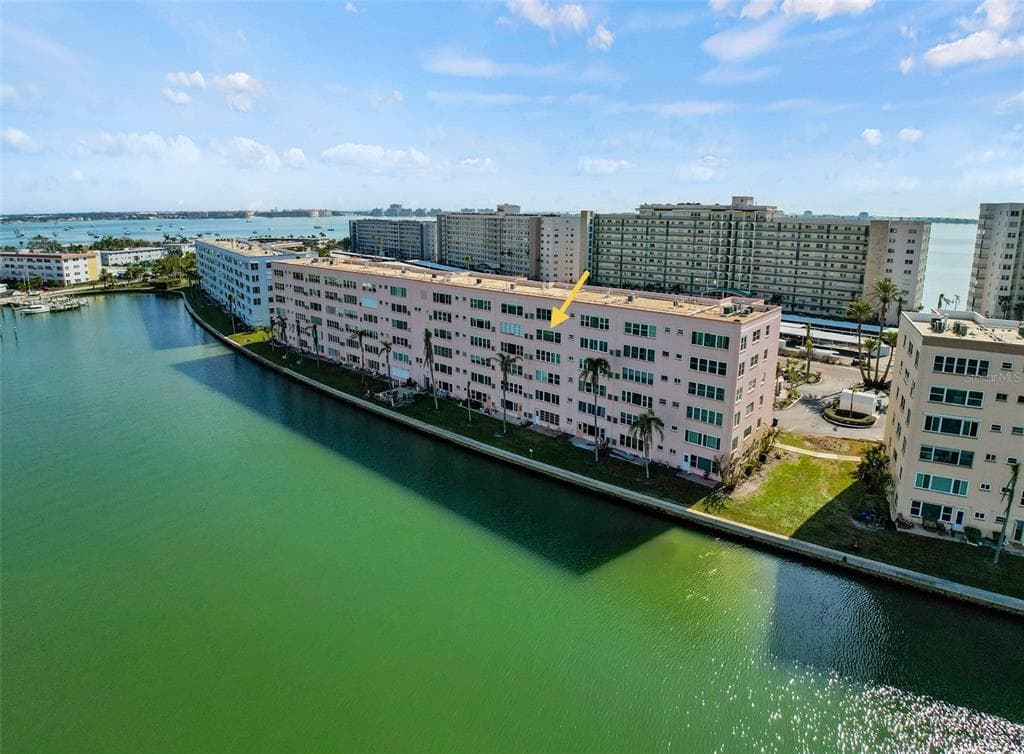 6025 SHORE BOULEVARD S UNIT 504 GULFPORT, FL 33707