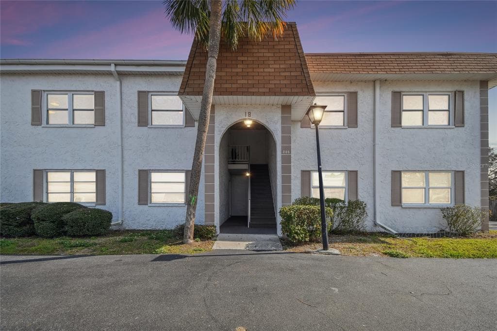 205 S MCMULLEN BOOTH ROAD UNIT 202 CLEARWATER, FL 33759