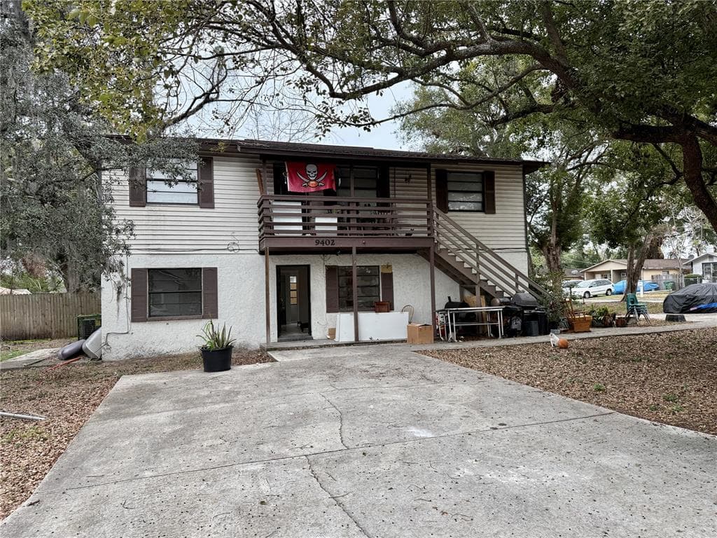 9402 N SEMMES STREET