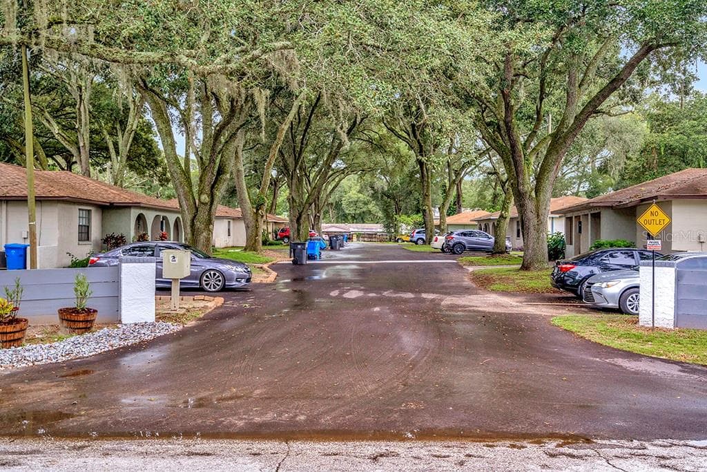 12002 EMBARCADERO DRIVE UNIT 12011 SEFFNER, FL 33584