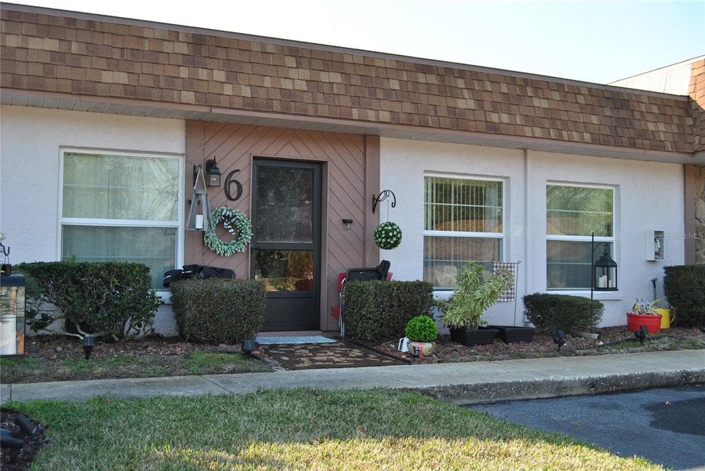 6124 CHESHAM DRIVE UNIT 6 NEW PORT RICHEY, FL 34653