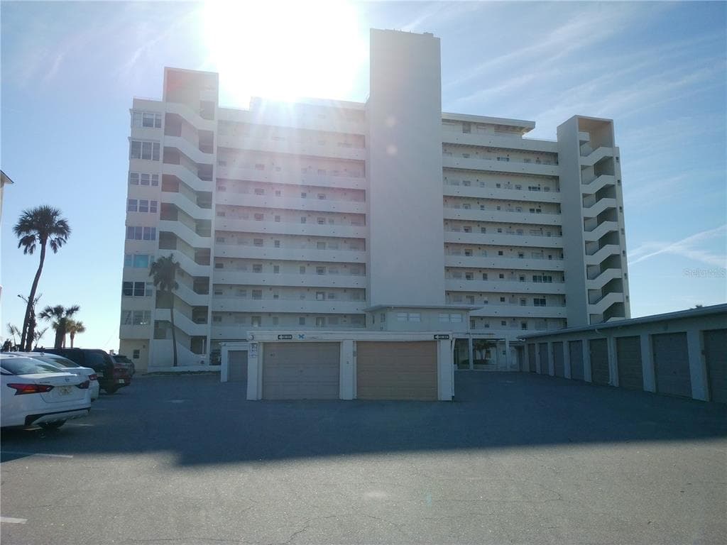 7000 BEACH PLAZA UNIT 805 ST PETE BEACH, FL 33706