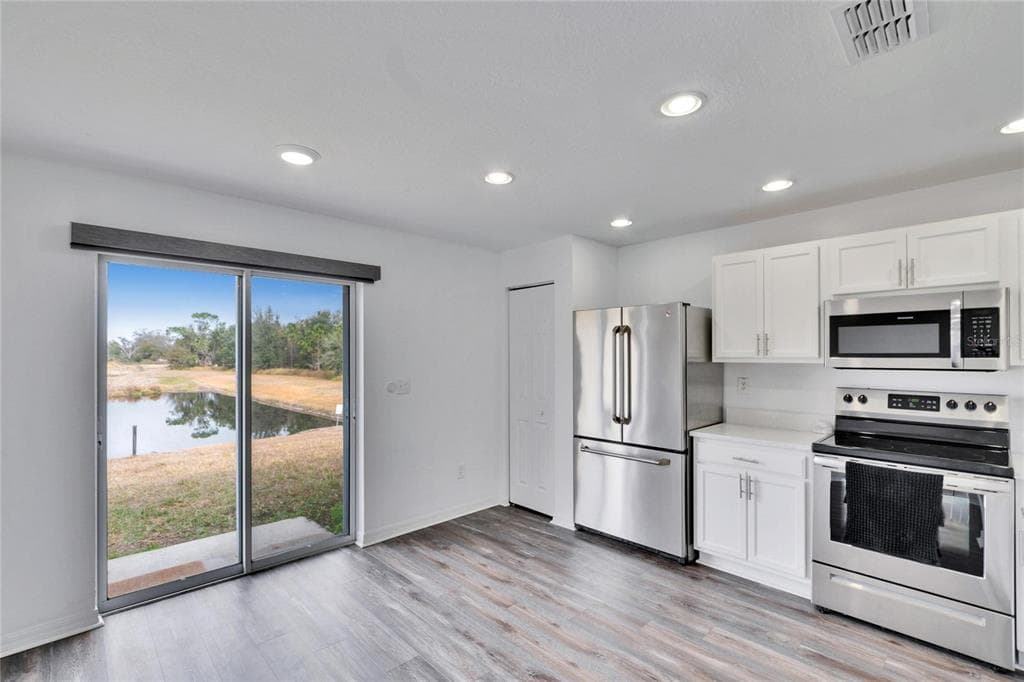 11206 SILVER FERN WAY