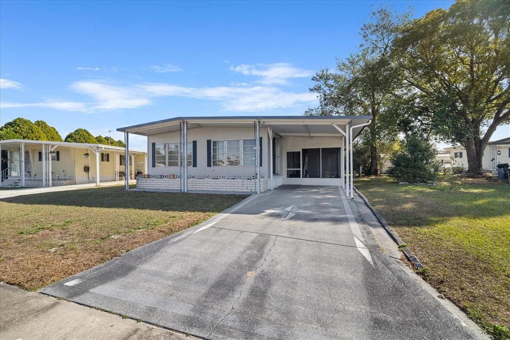 38525 WILLOUGHBY DRIVE ZEPHYRHILLS, FL 33540