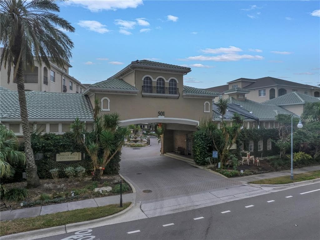 501 KNIGHTS RUN AVENUE UNIT 2308 TAMPA, FL 33602