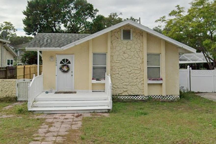 1200 13TH ST N ST PETERSBURG, FL 33705