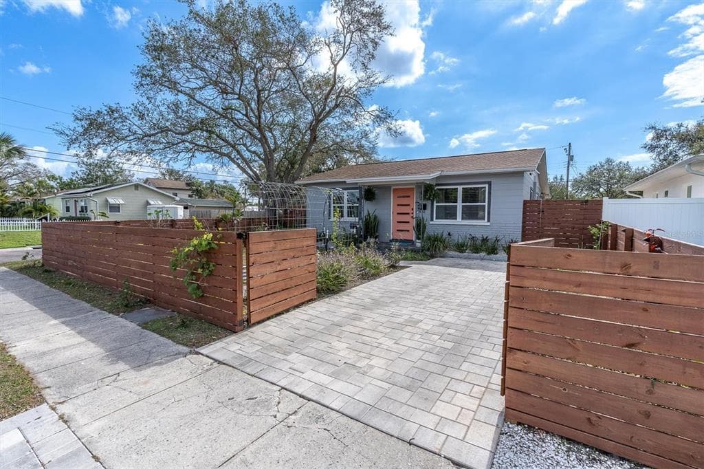 500 49TH AVENUE N ST PETERSBURG, FL 33703
