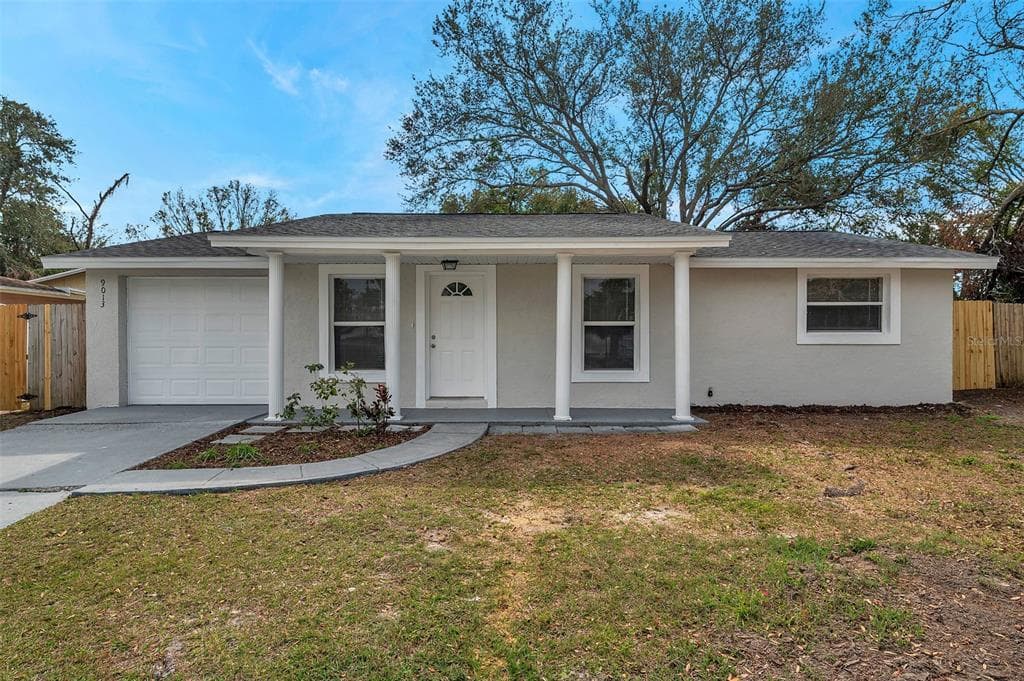 9013 TREE VALLEY CIRCLE TAMPA, FL 33615