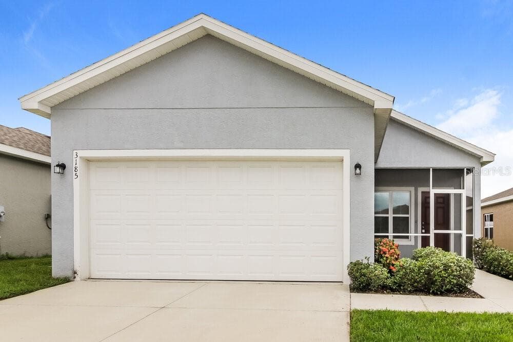 3185 WHISPERING TRAILS AVENUE WINTER HAVEN, FL 33884