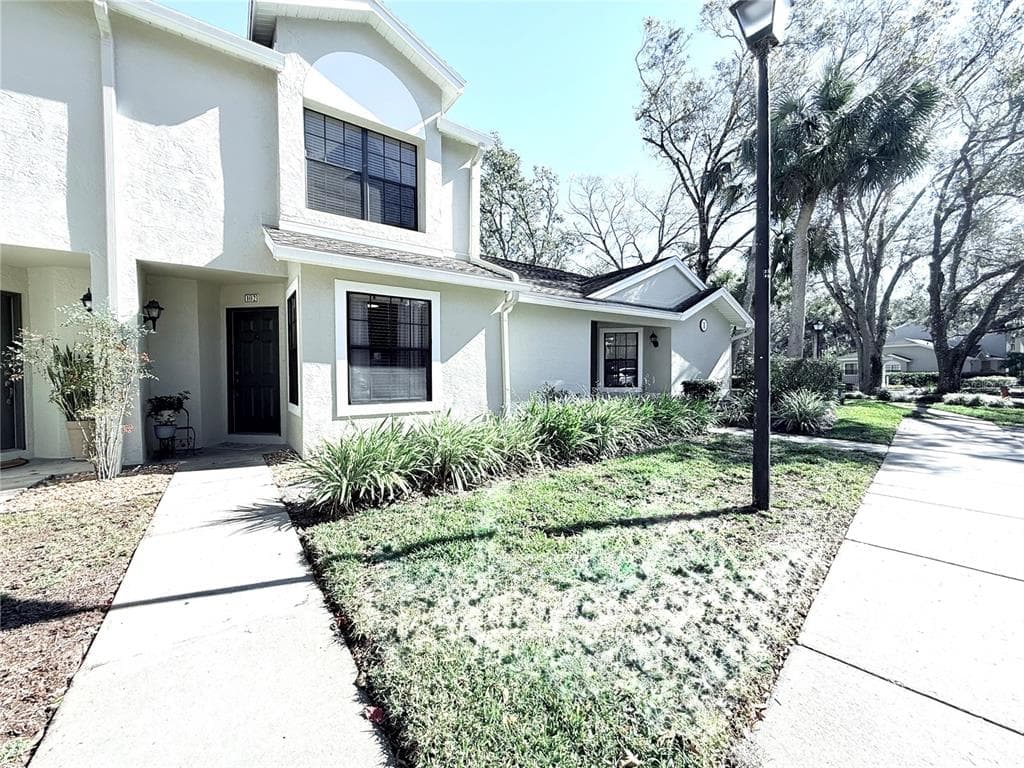 5100 BURCHETTE ROAD UNIT 102 TAMPA, FL 33647