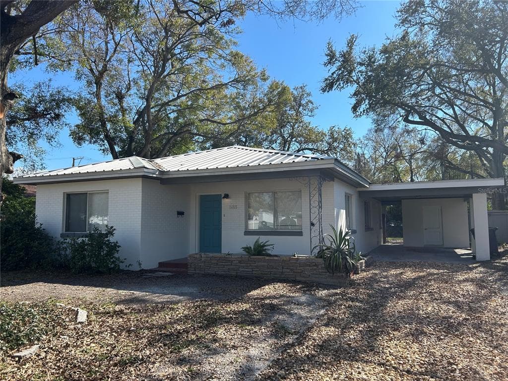 588 LUZON AVENUE TAMPA, FL 33606