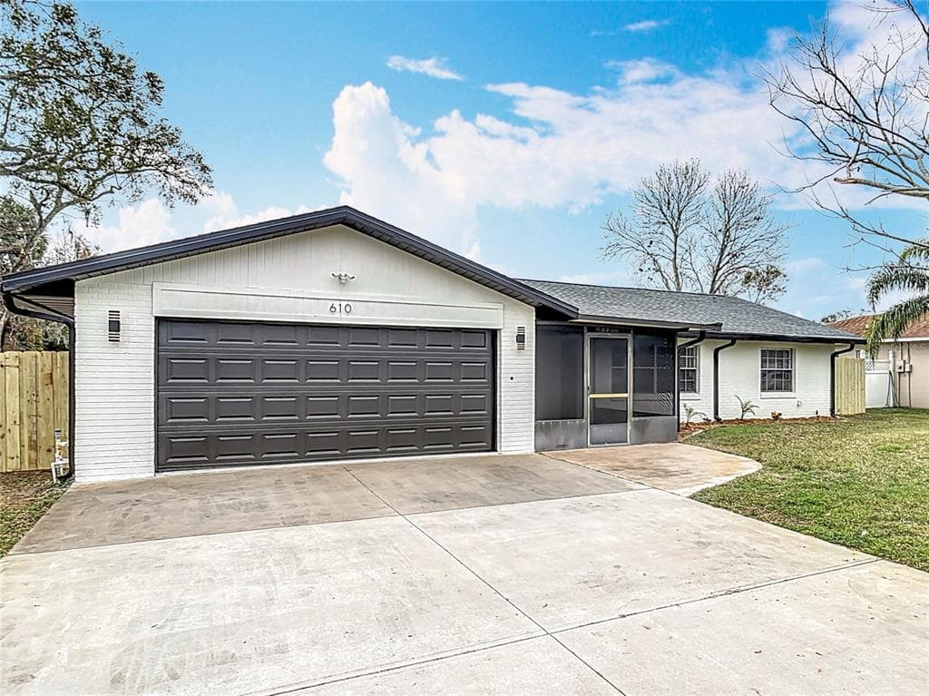 610 MOONPENNY CIRCLE PORT ORANGE, FL 32127