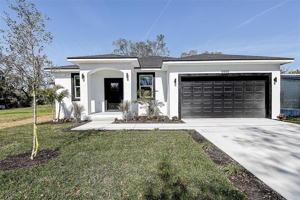 5885 114TH TERRACE N PINELLAS PARK, FL 33782