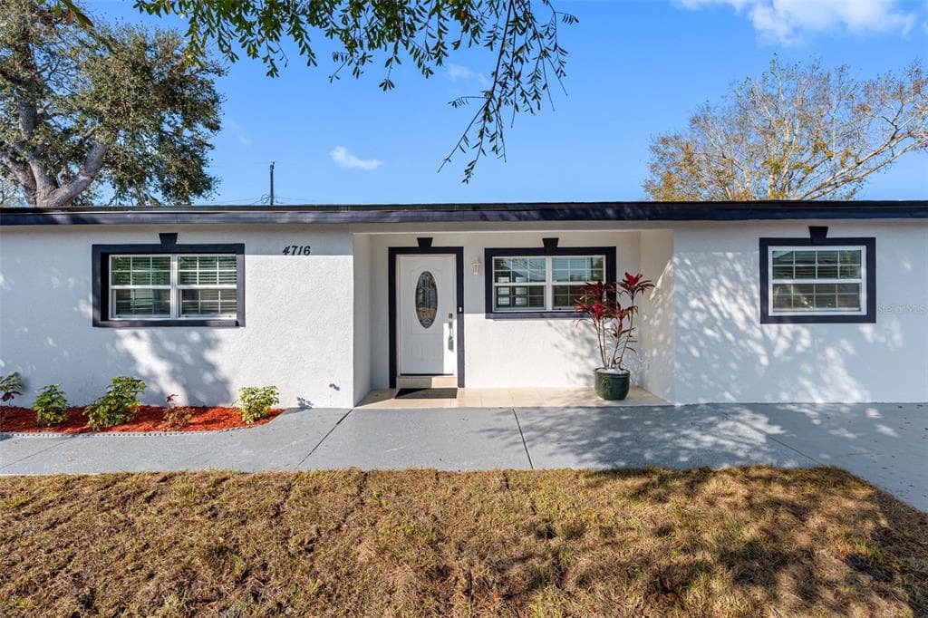 4716 ELDORADO DRIVE TAMPA, FL 33615