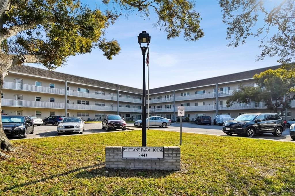 2441 PERSIAN DRIVE UNIT 53 CLEARWATER, FL 33763