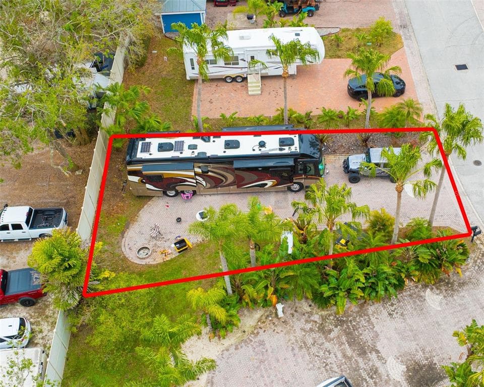 6865 AMANDA VISTA CIRCLE LAND O LAKES, FL 34637