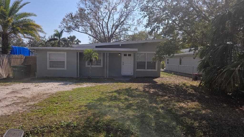 4606 W PAXTON AVENUE TAMPA, FL 33611