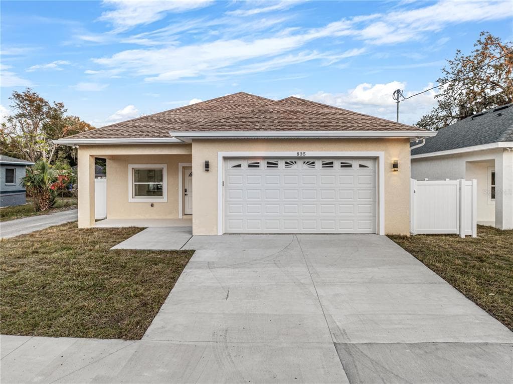 835 TEXAS AVENUE LAKELAND, FL 33815