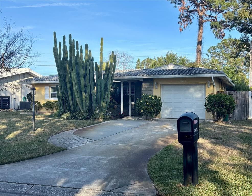 2417 RUTLAND LANE CLEARWATER, FL 33763