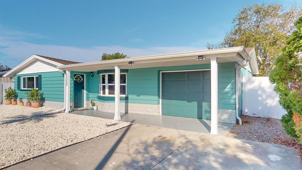 3350 BROOKFIELD DRIVE HOLIDAY, FL 34691